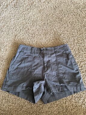 Old Navy Gray Women's Utility Shorts